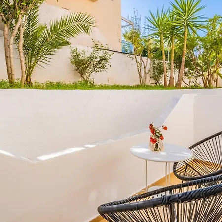 Mistral - Adults Only 2* Μάλια
