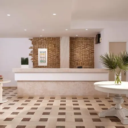 Mistral - Adults Only 2* Malia (Crete)